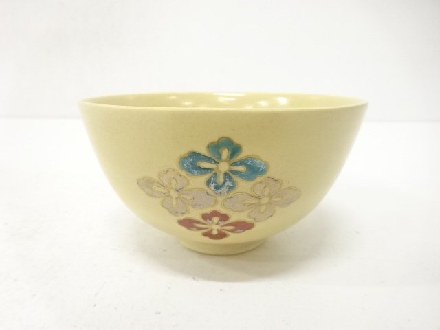 JAPANESE COLLECTIBLE / KYO-YAKI BOWL / GOLD / WHITE OVERGLAZE ENAMELS 